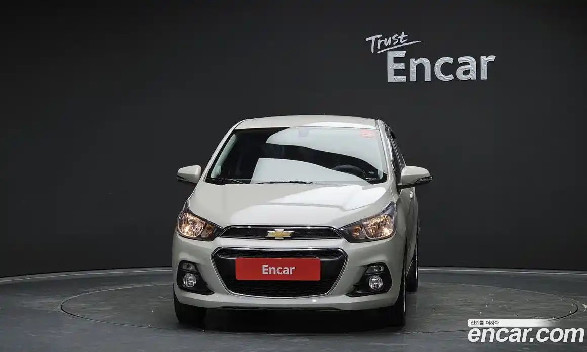 Chevrolet Spark 2016 1.0 гидро в Москве, фото 3