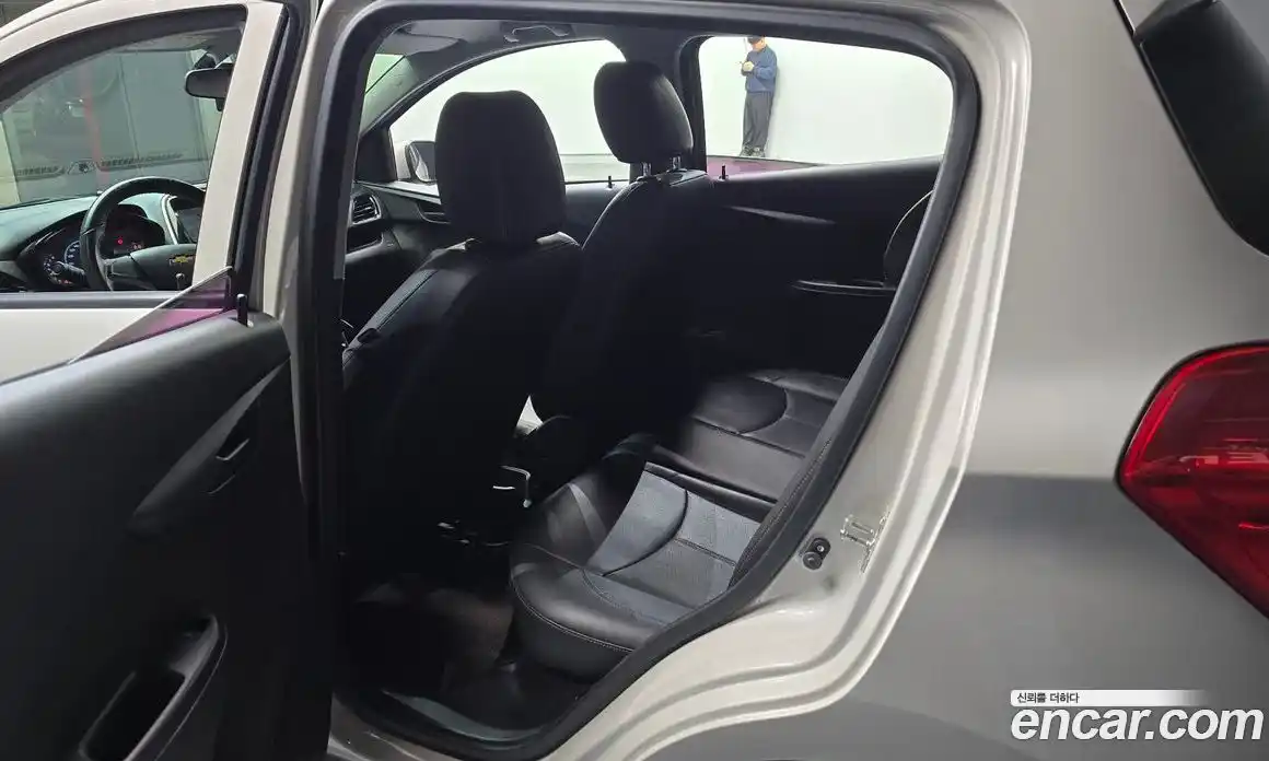 Chevrolet Spark 2015 1.0 гидро в Москве № 1320739, фото 11