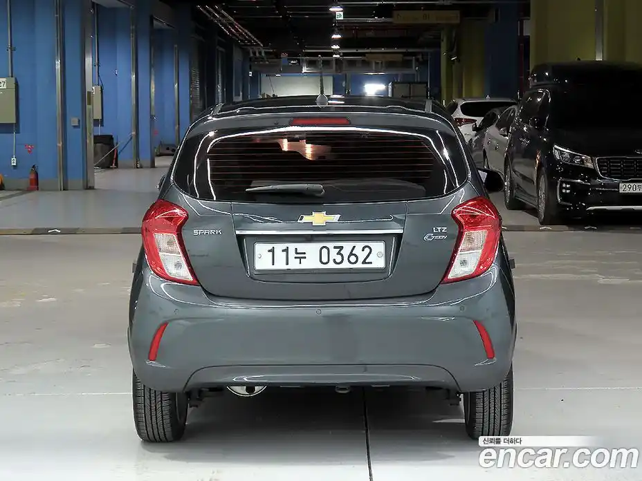 Chevrolet Spark 2016 1.0 гидро в Москве, фото 3