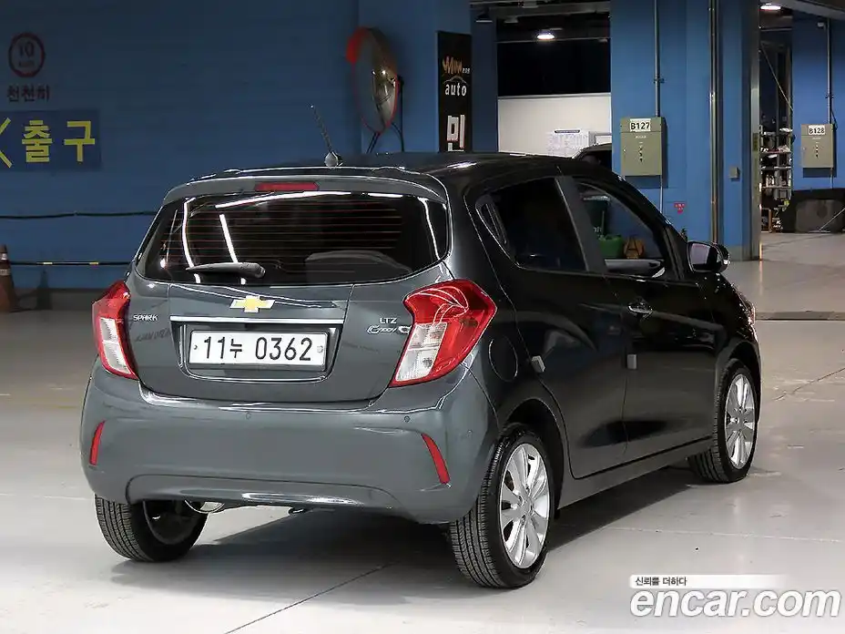 Chevrolet Spark 2016 1.0 гидро в Москве, фото 4