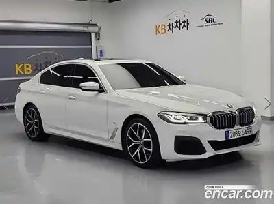 BMW 5-Series, 2022