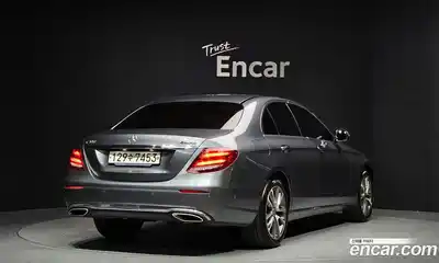 Mercedes-Benz E-Class 2019 2.0 гидро в Москве № 1322318, миниатюра 2