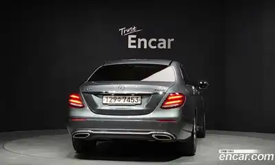 Mercedes-Benz E-Class 2019 2.0 гидро в Москве № 1322318, миниатюра 4