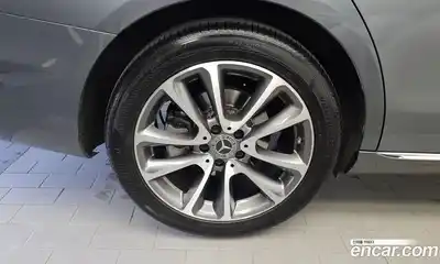 Mercedes-Benz E-Class 2019 2.0 гидро в Москве № 1322318, миниатюра 5