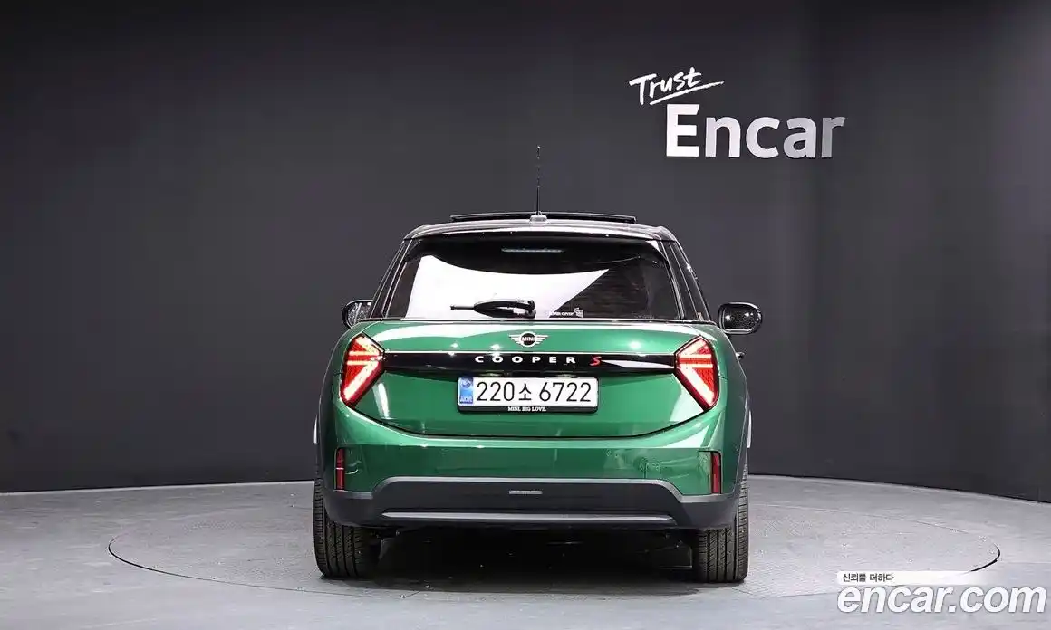 Mini Cooper 2025 2.0 гидро в Москве № 1322946, фото 4