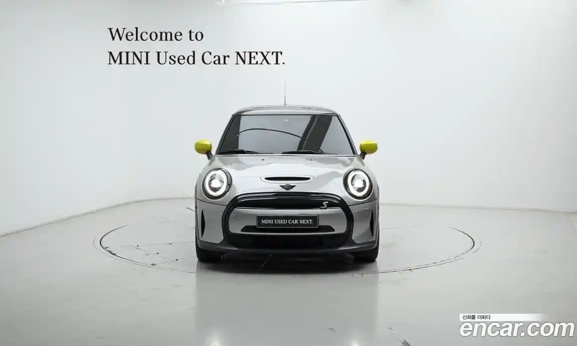 Mini Cooper 2023 гидро в Москве № 1323146, фото 3