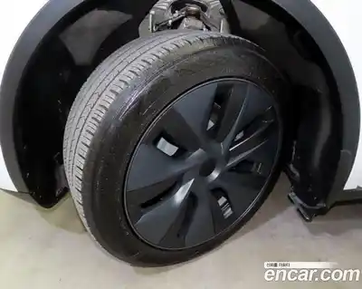 Tesla Model Y 2024 гидро в Москве № 1323222, миниатюра 6