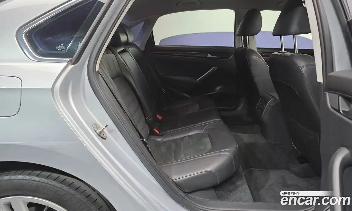 Volkswagen Passat 2015 2.0 гидро в Москве № 1323498, фото 11