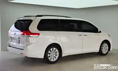 Toyota Sienna 2013 3.5 гидро в Москве № 1323837, миниатюра 2