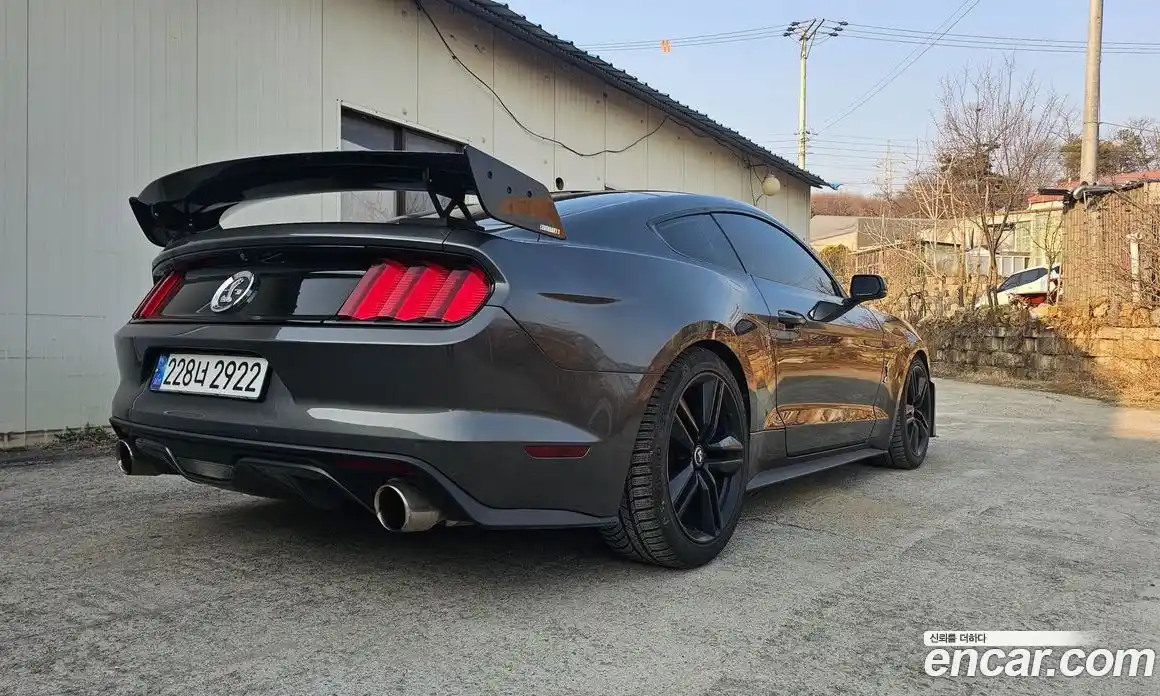Ford Mustang 2016 2.3 гидро в Москве № 1324093, фото 11
