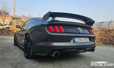 Ford Mustang 2016 2.3 гидро в Москве № 1324093, миниатюра 2