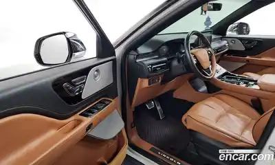 Lincoln Aviator 2021 3.0 гидро в Москве № 1324116, миниатюра 10