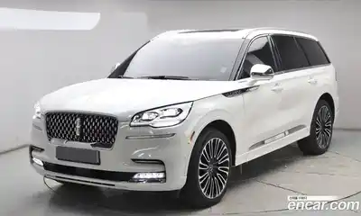 Lincoln Aviator, 2022