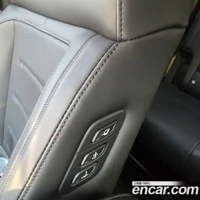 Hyundai Santa Fe 2025 1.6 гидро в Москве № 1341917, фото 9