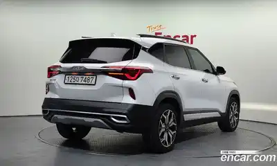 Kia Seltos 2022 1.6 гидро в Москве № 1342565, миниатюра 2