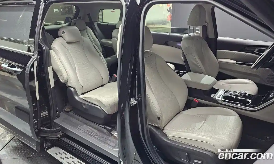 Kia Canival 2023 2.2 Автомат в Москве № 1342955, фото 11