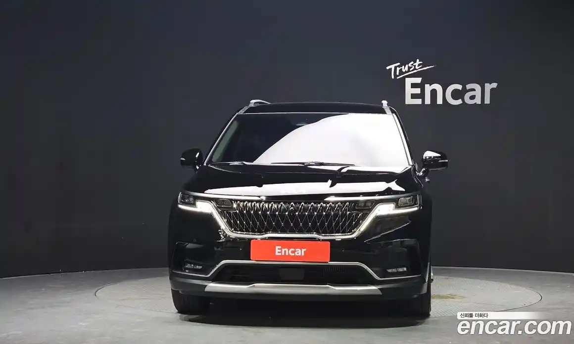 Kia Canival 2023 2.2 Автомат в Москве № 1342955, фото 3