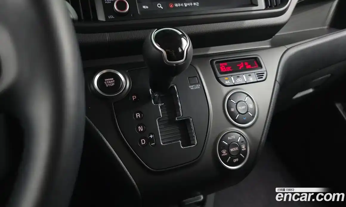 Kia Ray 2023 1.0 Автомат в Москве № 1342997, фото 9