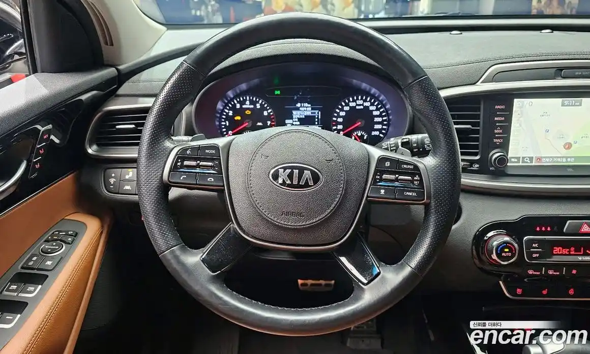 Kia Sorento 2019 2.0 Автомат в Москве № 1343046, фото 15
