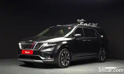 Kia Canival Gasoline 9-Seater Signature