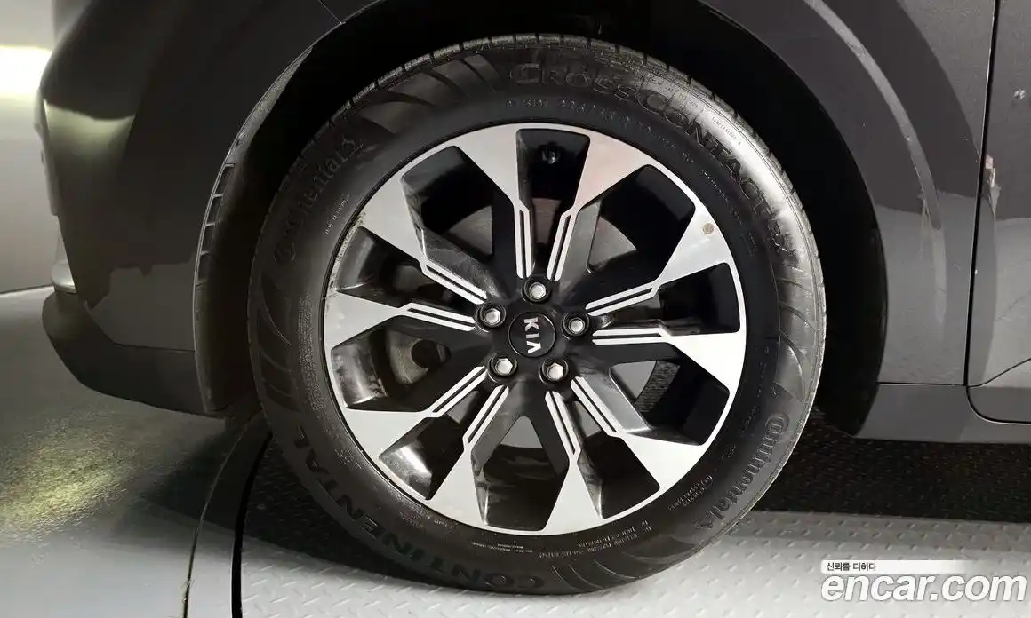 Kia Canival 2021 3.5 Автомат в Москве № 1343170, фото 5