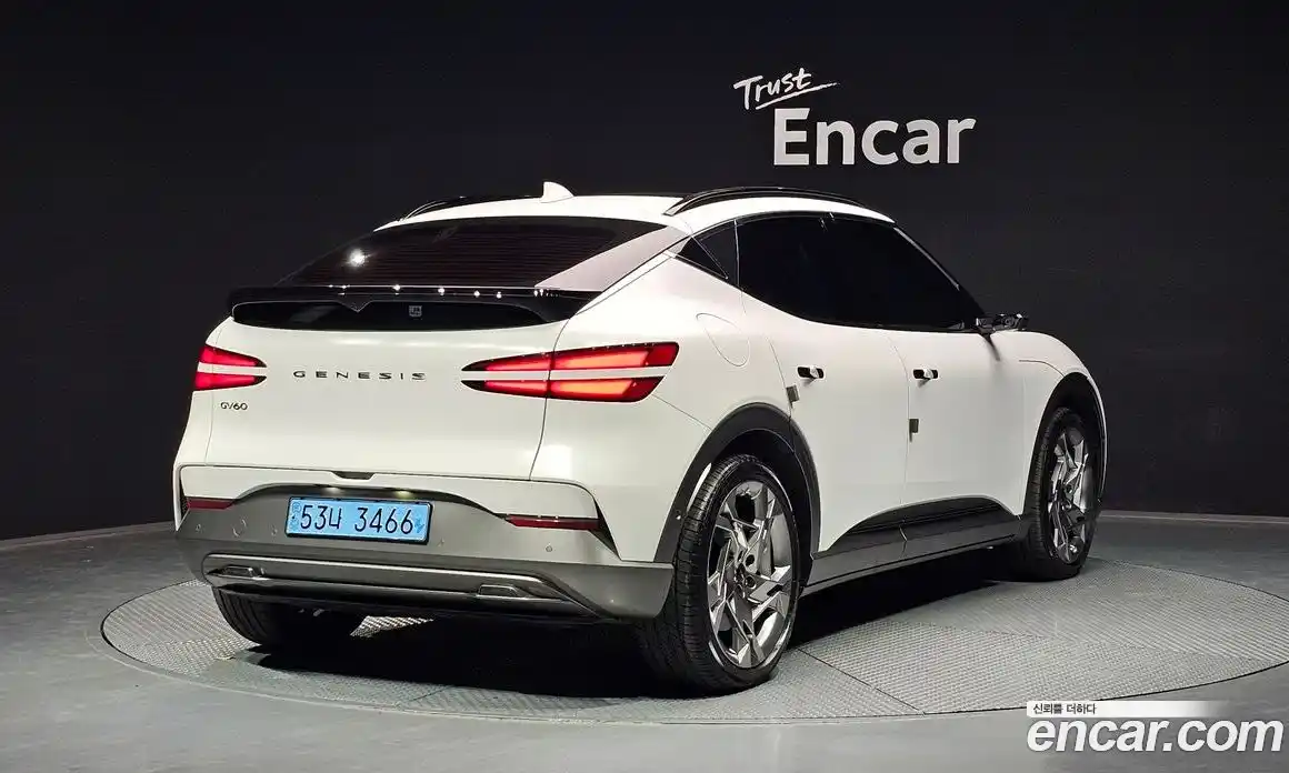 Genesis GV60 2021 0.1 Автомат в Москве № 1343371, фото 2