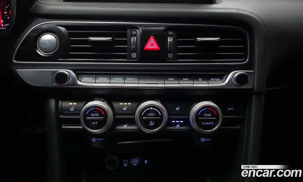 Genesis G70 2018 2.0 Автомат в Москве № 1343658, фото 16