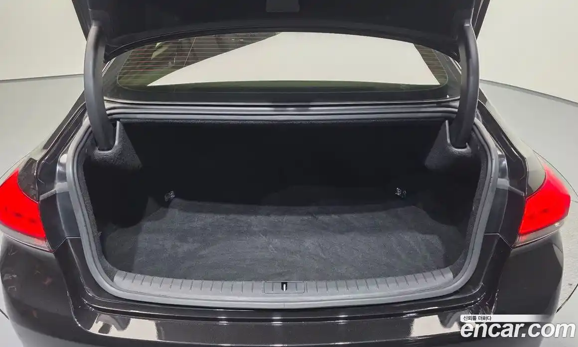 Genesis G80 2017 3.3 Автомат в Москве № 1343667, фото 20