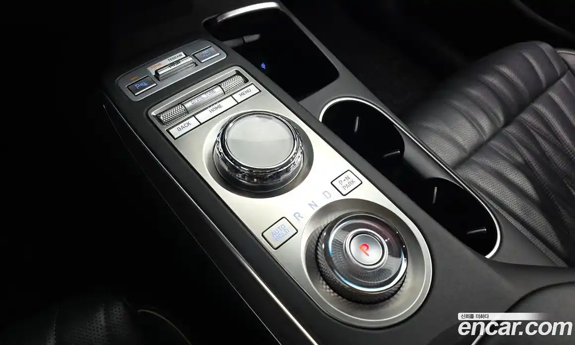 Genesis GV70 2021 2.5 Автомат в Москве № 1343676, фото 9