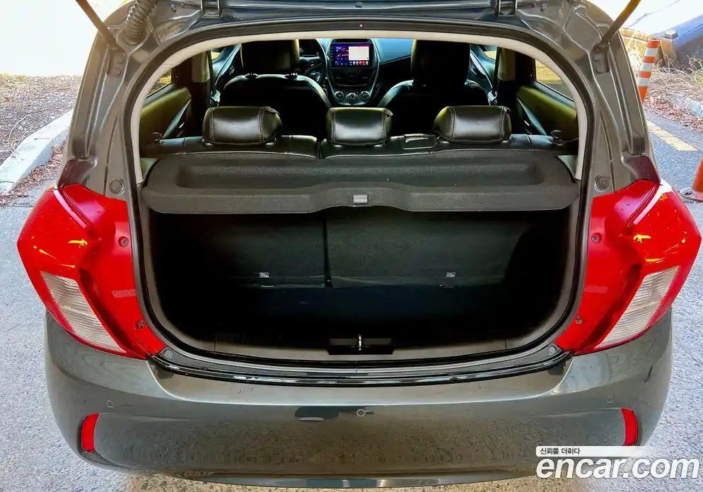 Chevrolet Spark 2016 1.0 Автомат в Москве № 1345912, фото 16