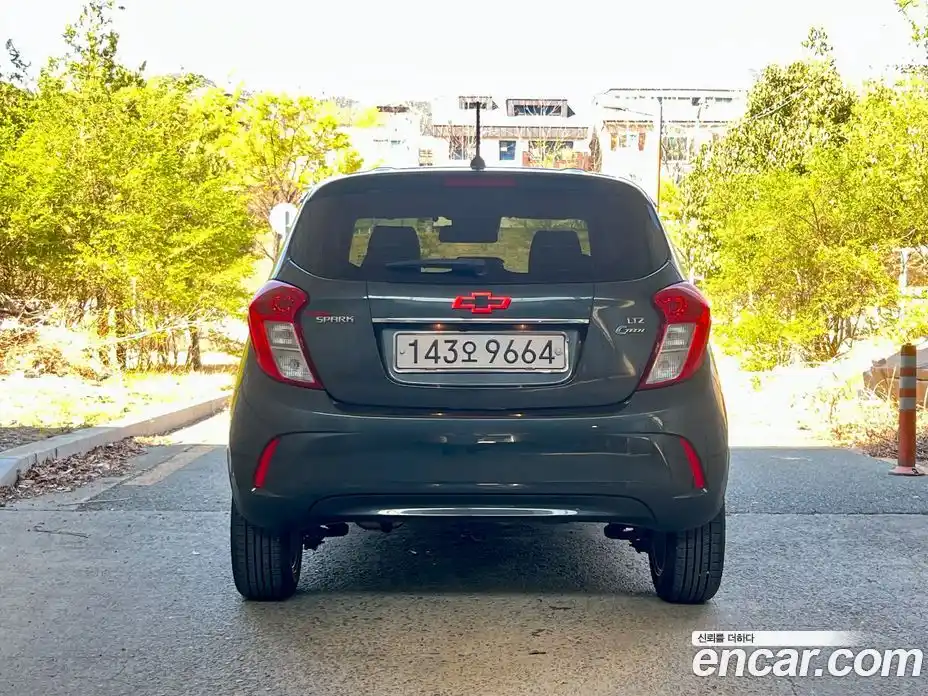 Chevrolet Spark 2016 1.0 Автомат в Москве № 1345912, фото 4