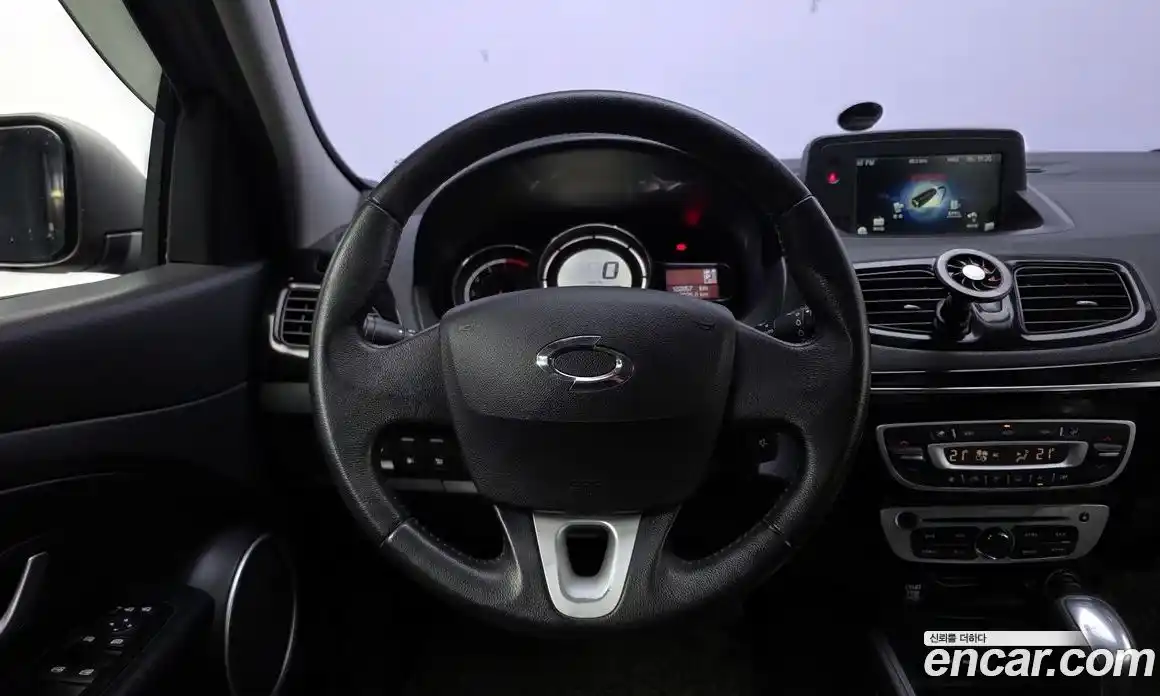 Renault SM3 2015 1.6 гидро в Москве № 1346510, фото 13