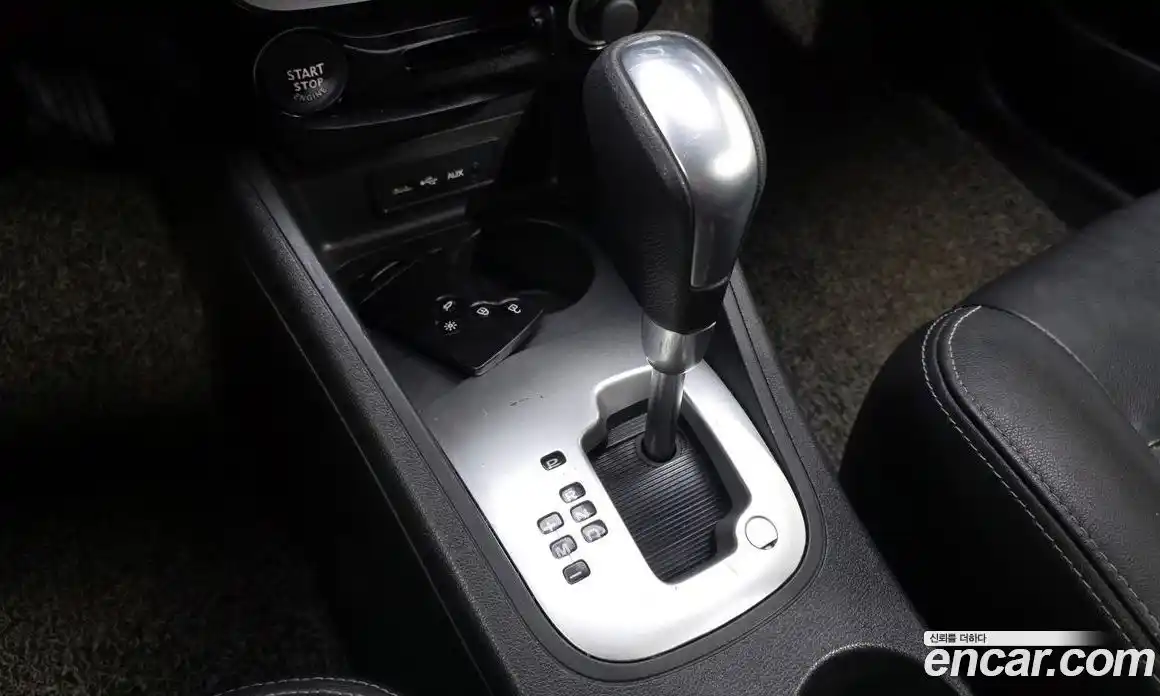 Renault SM3 2015 1.6 гидро в Москве № 1346510, фото 9