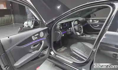 Mercedes-Benz E-Class 2022 1.9 гидро в Москве № 1348215, миниатюра 11