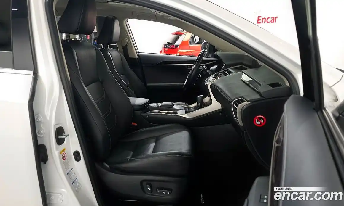 Lexus NX 2018 2.5 гидро в Москве № 1350111, фото 11
