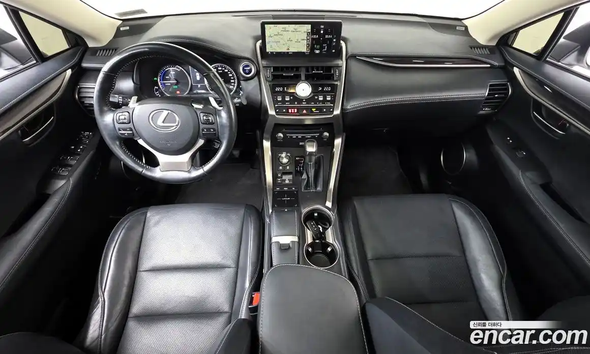 Lexus NX 2018 2.5 гидро в Москве № 1350111, фото 7