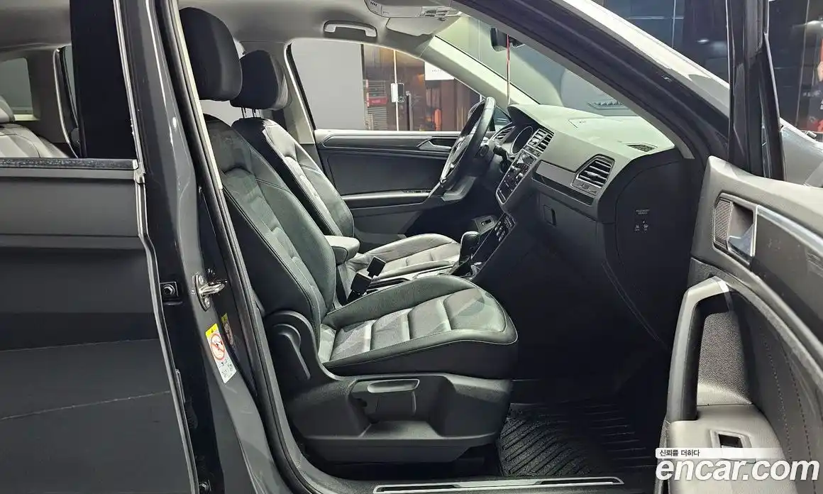 Volkswagen Tiguan 2020 2.0 гидро в Москве № 1350301, фото 11