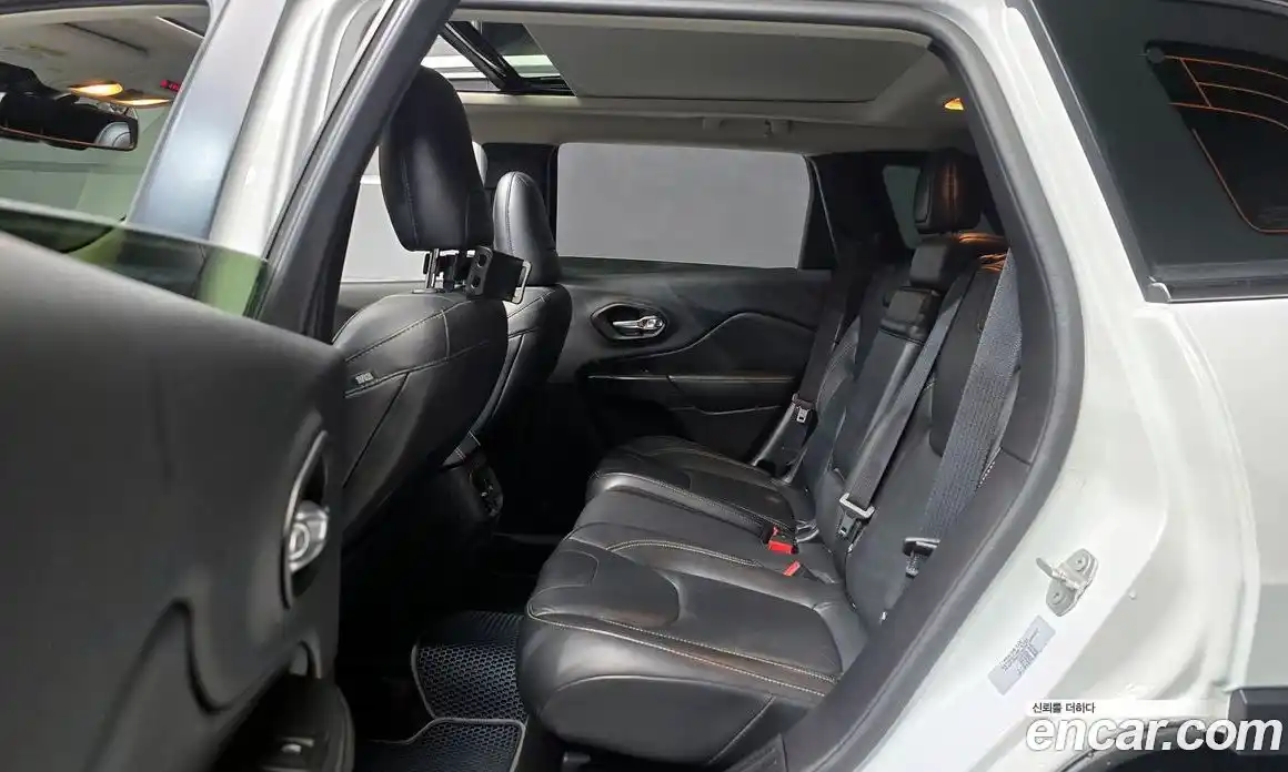Jeep Cherokee 2016 2.2 гидро в Москве № 1350612, фото 12