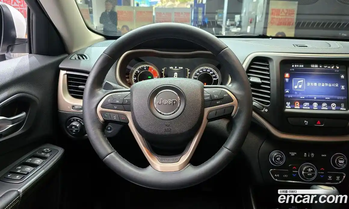 Jeep Cherokee 2016 2.2 гидро в Москве № 1350612, фото 13