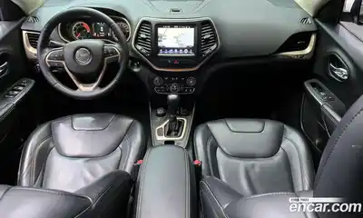 Jeep Cherokee 2016 2.2 гидро в Москве № 1350612, миниатюра 7