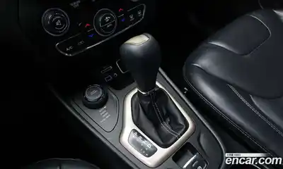 Jeep Cherokee 2016 2.2 гидро в Москве № 1350612, миниатюра 9