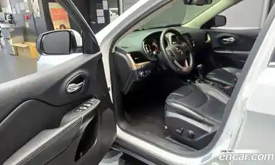 Jeep Cherokee 2016 2.2 гидро в Москве № 1350612, миниатюра 10