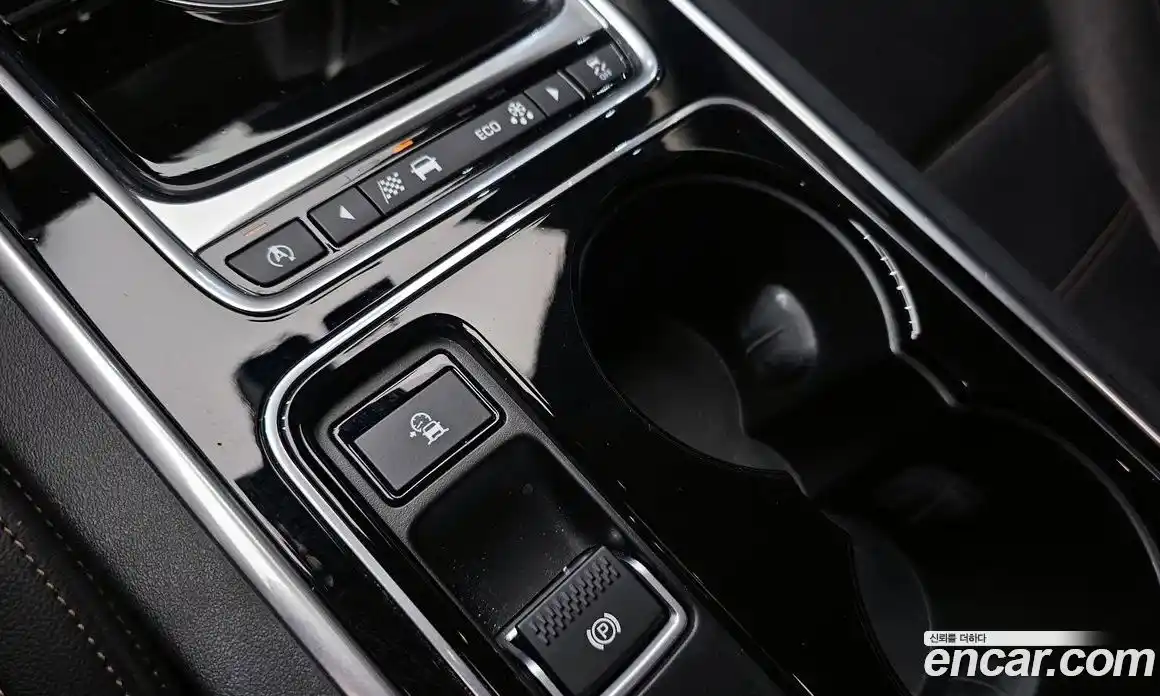 Jaguar XE 2016 2.0 гидро в Москве № 1351119, фото 18