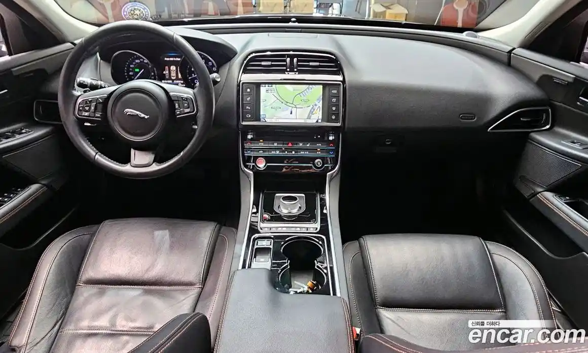 Jaguar XE 2016 2.0 гидро в Москве № 1351119, фото 7