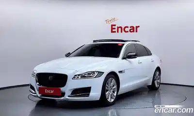 Jaguar XF, 2017