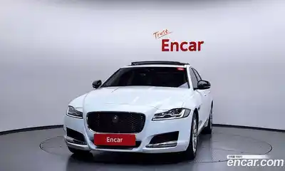 Jaguar XF 2017 2.0 гидро в Москве № 1351139, миниатюра 3
