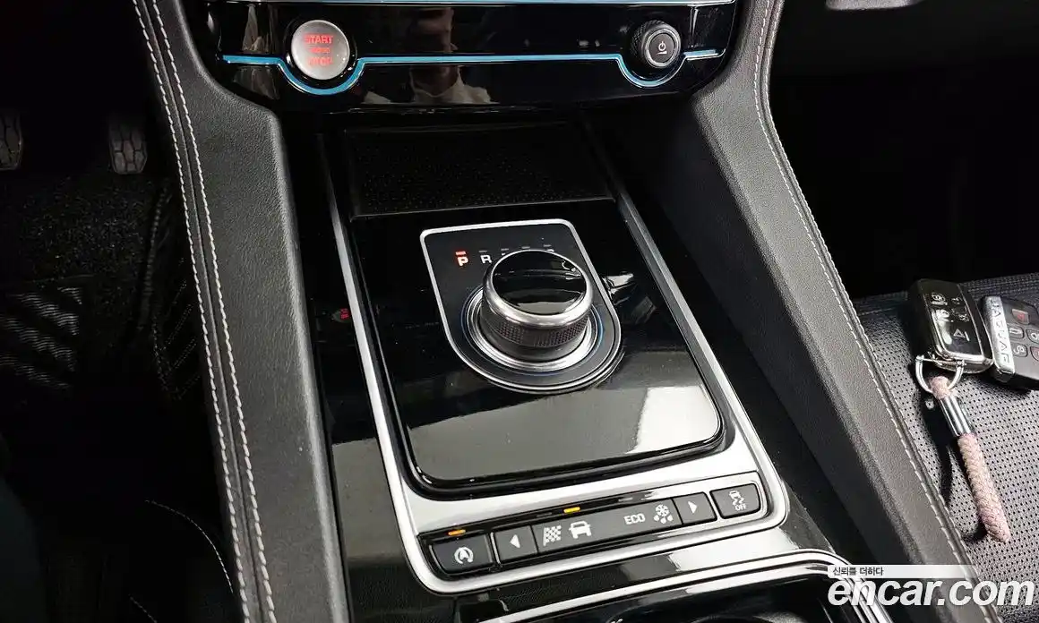Jaguar F-Pace 2017 2.0 гидро в Москве № 1351140, фото 9