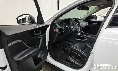 Jaguar F-Pace 2017 2.0 гидро в Москве № 1351140, миниатюра 10