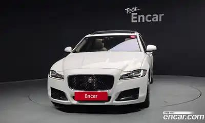 Jaguar XF 2016 2.0 гидро в Москве № 1351141, миниатюра 3