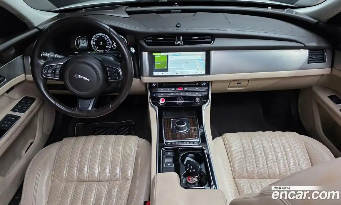 Jaguar XF 2016 2.0 гидро в Москве № 1351141, фото 7